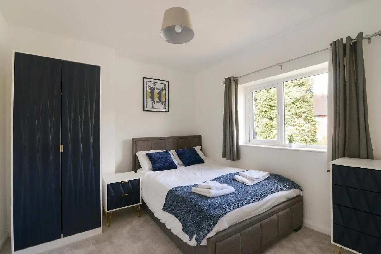 Alderton House - Spacious 3 Bed With Parking Nottingham 0*,  United Kingdom