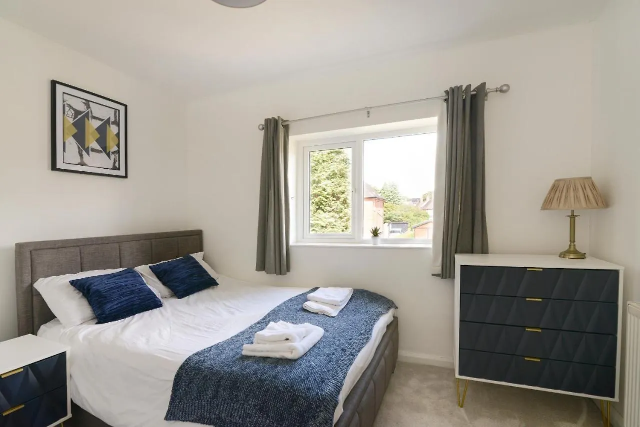 Alderton House - Spacious 3 Bed With Parking Nottingham